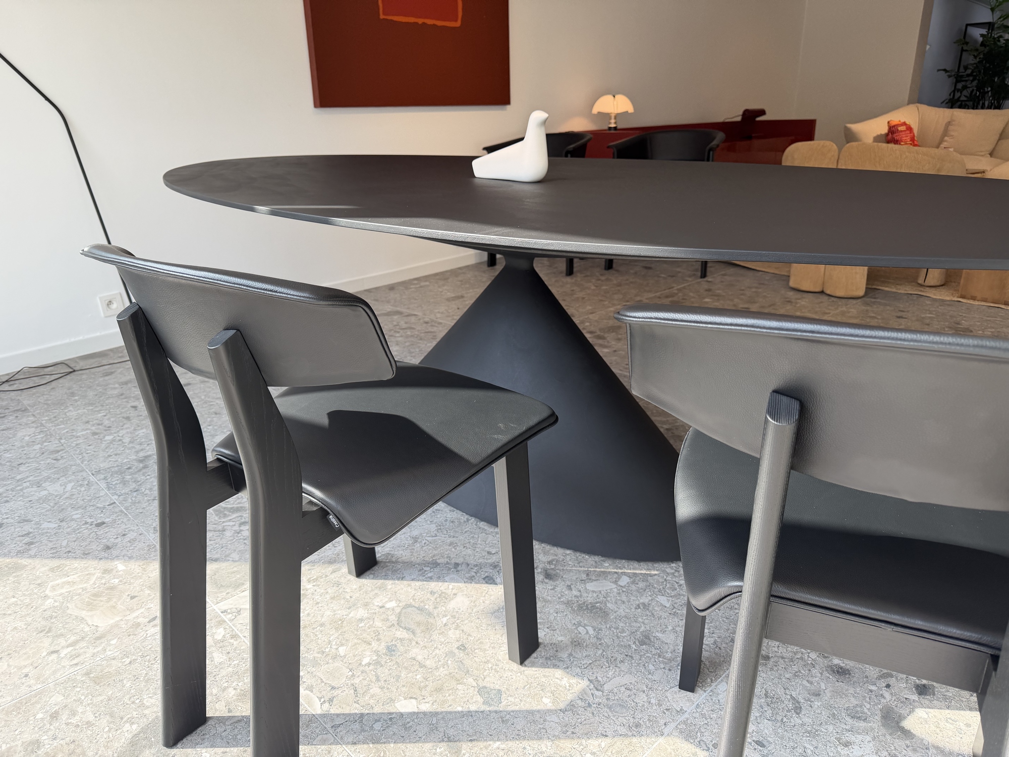 Desalto-ovaal tafel Maxi Clay cementering zwart 260cm