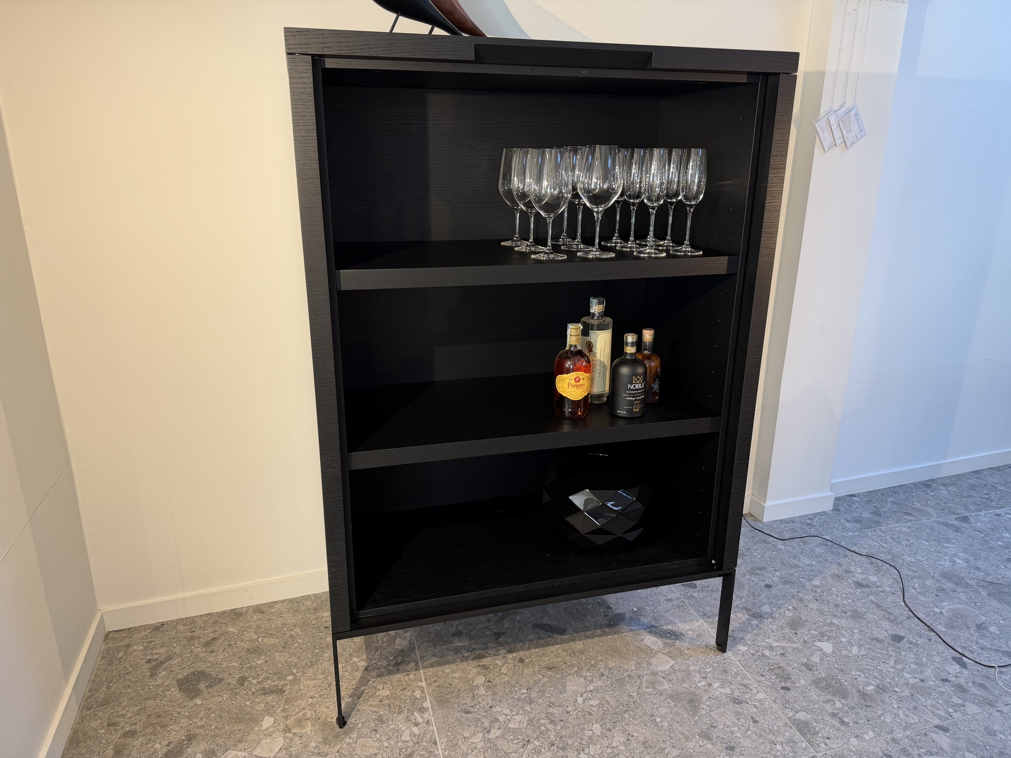 B&B Italia-Maxalto kast Mida met draaideuren eik zwart