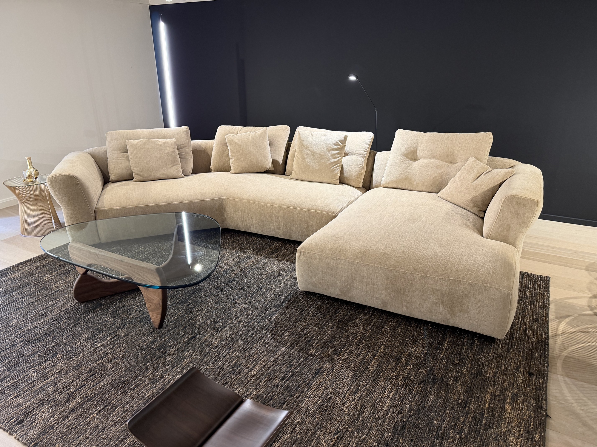 Cassina-zitopstelling Sengu Bold van Patricia Urquiola